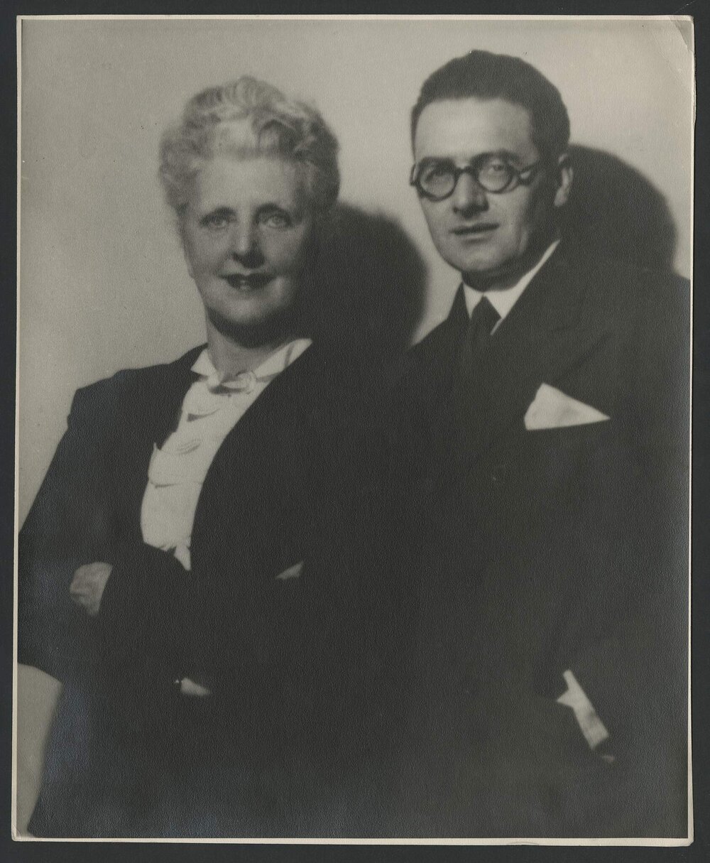 Louise Hanson-Dyer standing shoulder-to-shoulder with Jeff Hanson