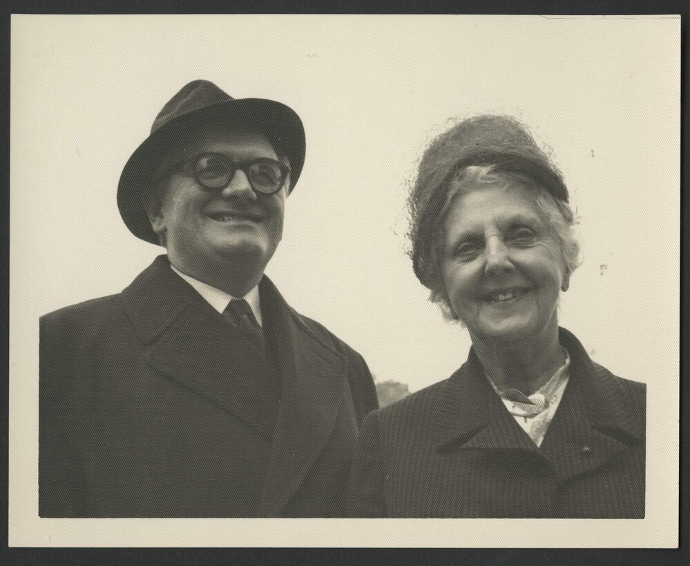 Jeff Hanson and Louise Hanson-Dyer smiling