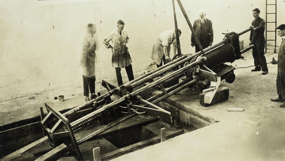 Amsler Testing Machine, University of Melbourne, circa 1928-1929.