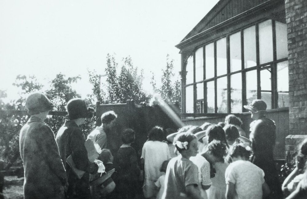Children and women, University of Melbourne.
