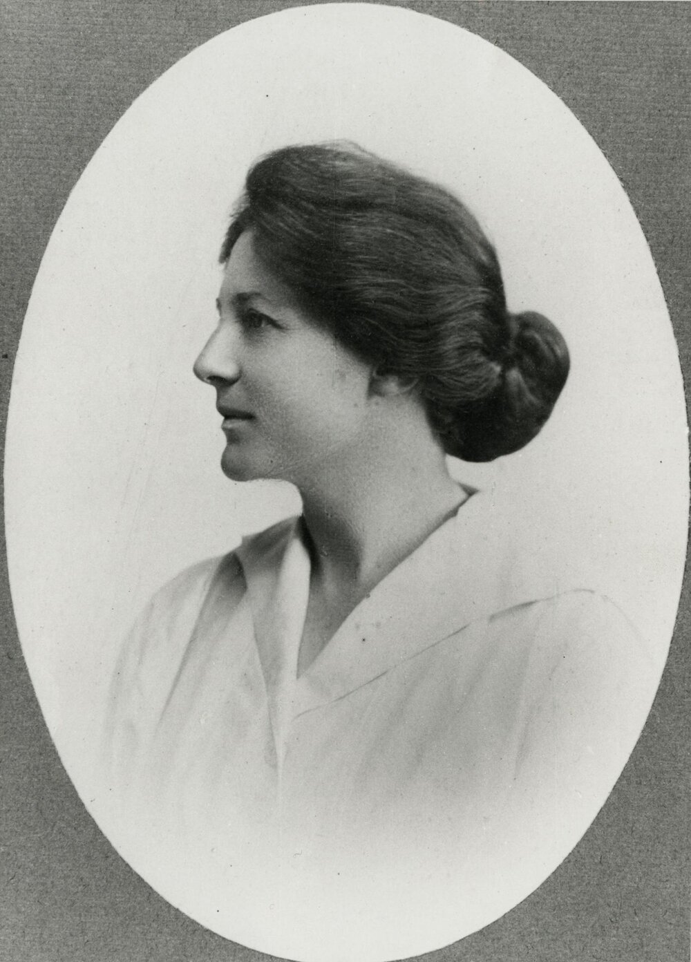 Dr Gwynneth Vaughan Buchanan, University of Melbourne, circa 1930.