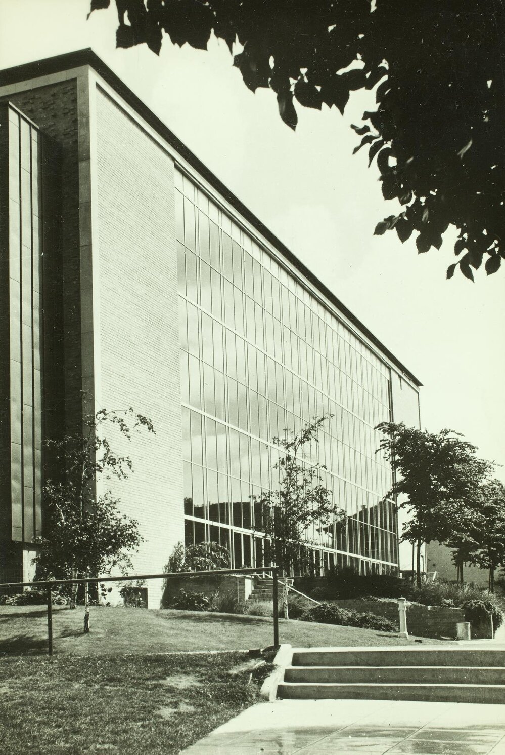 Exterior of Wilson Hall from south east, University of Melbourne, 1958-1968.