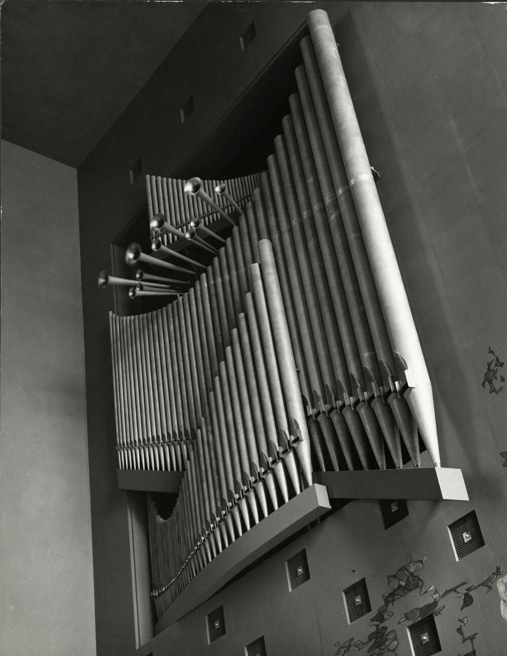 Pipe Organ in Wilson Hall, University of Melbourne, circa 1956.