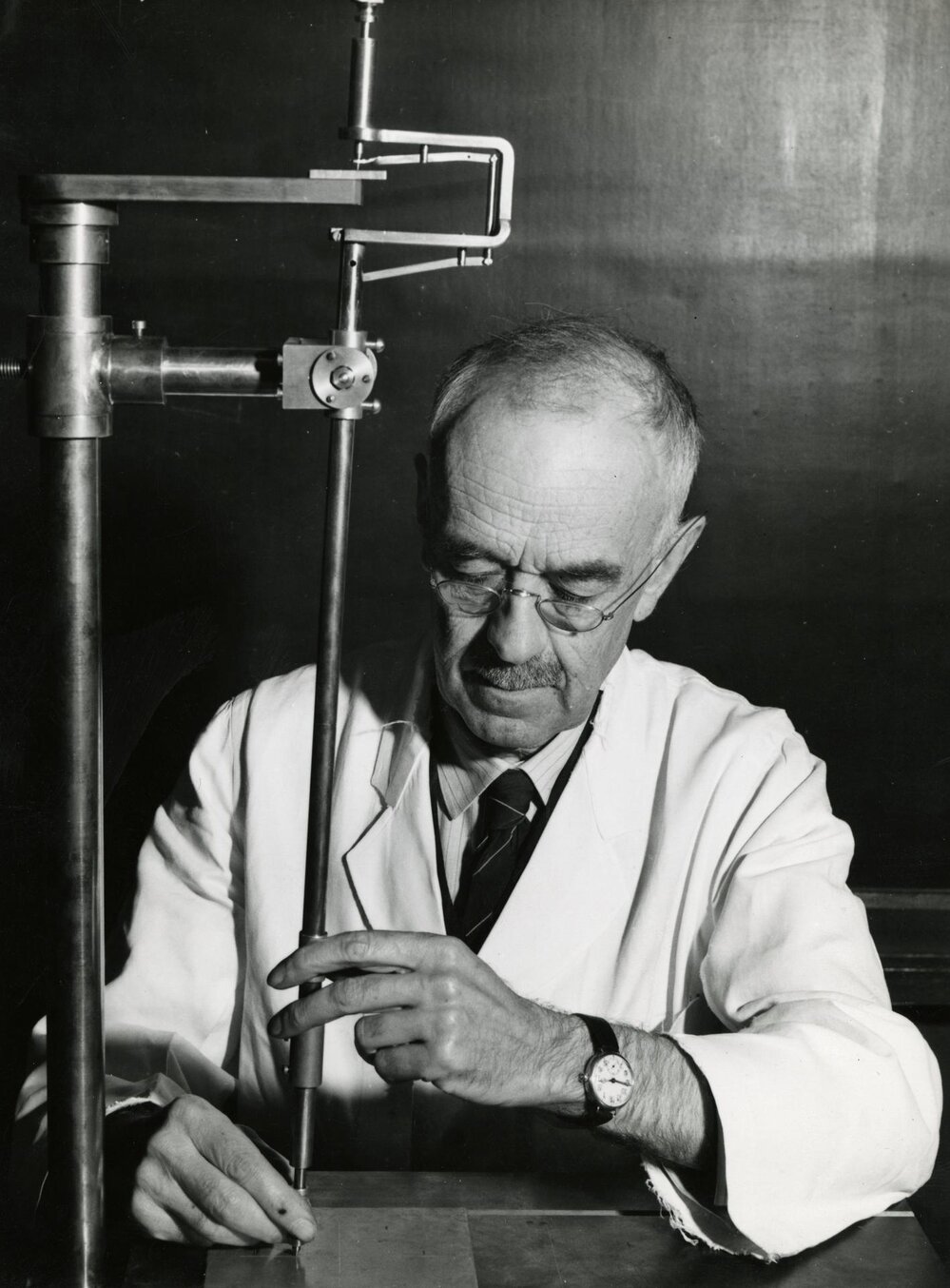 Optical Munitions, University of Melbourne, 1940-1942.