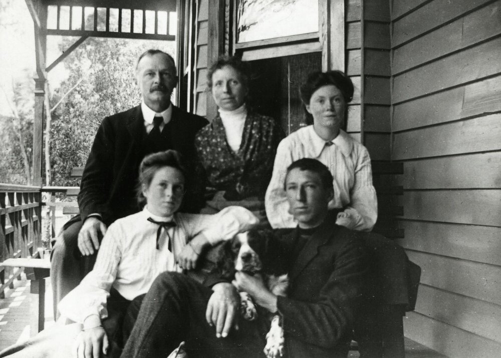 Professor D. Orme Masson and family, University of Melbourne, circa 1905.