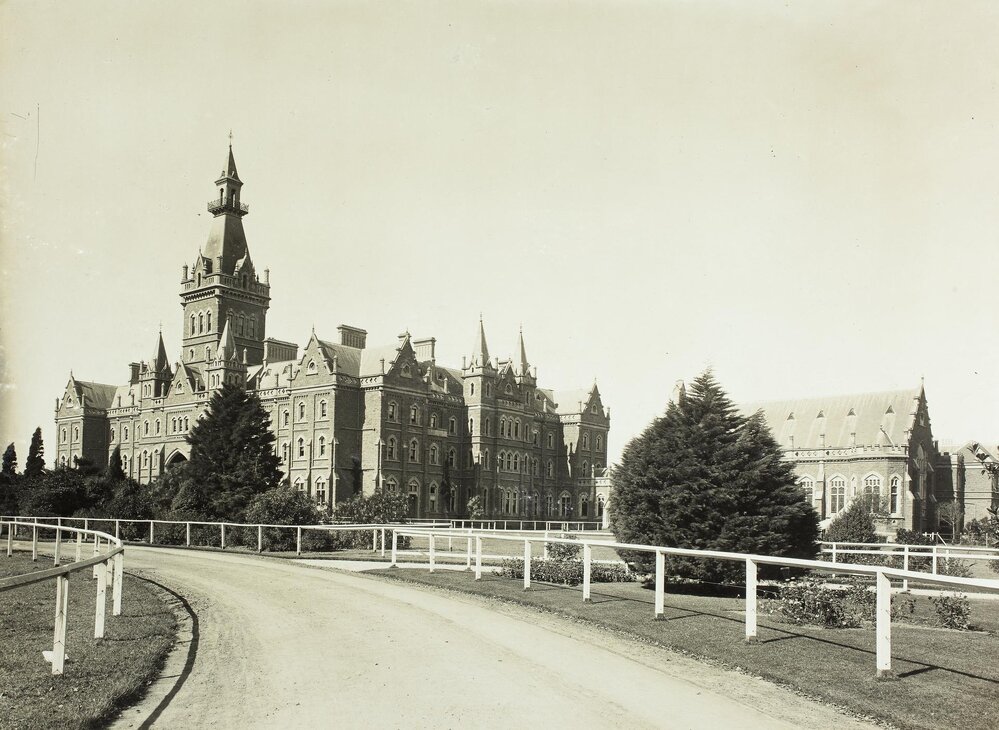 View of Ormond College from north west, University of Melbourne, circa 1901.