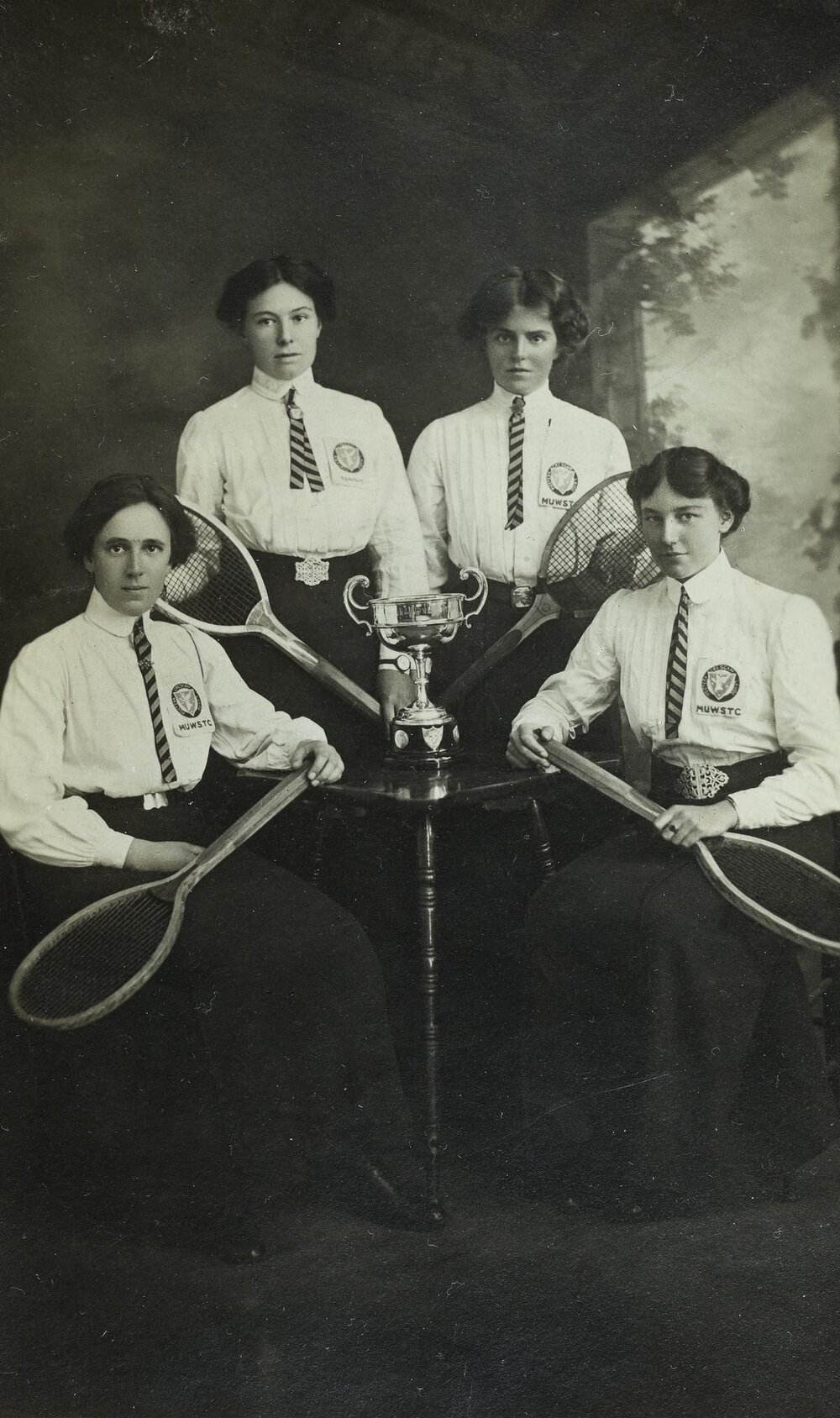 Women's tennis team, University of Melbourne.