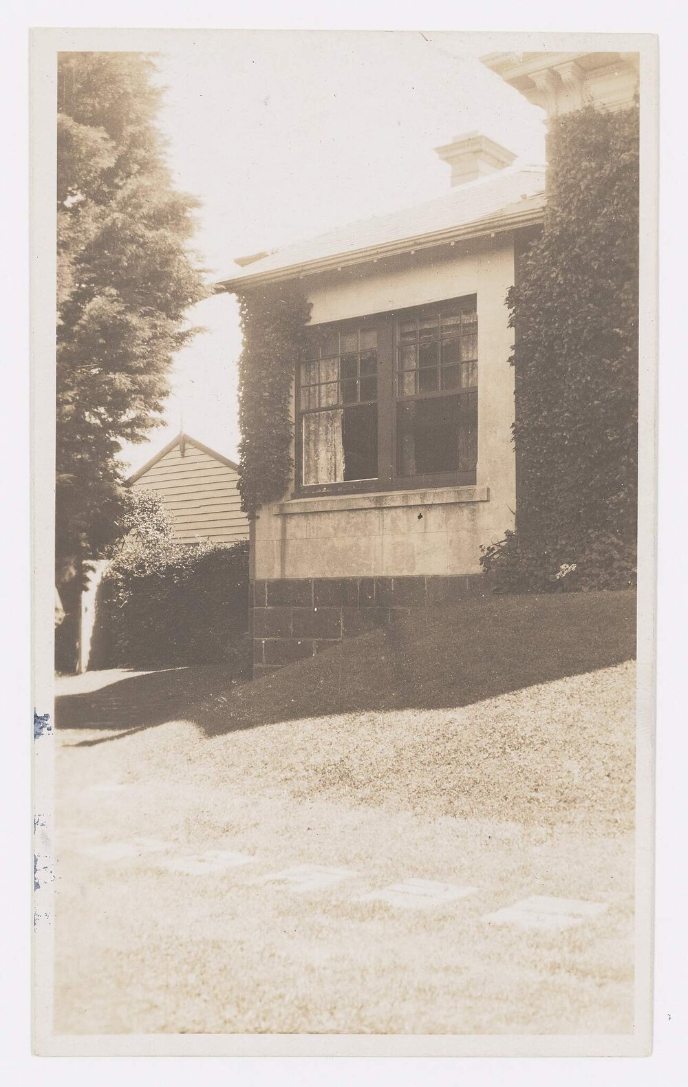 Residence for Lady Howse