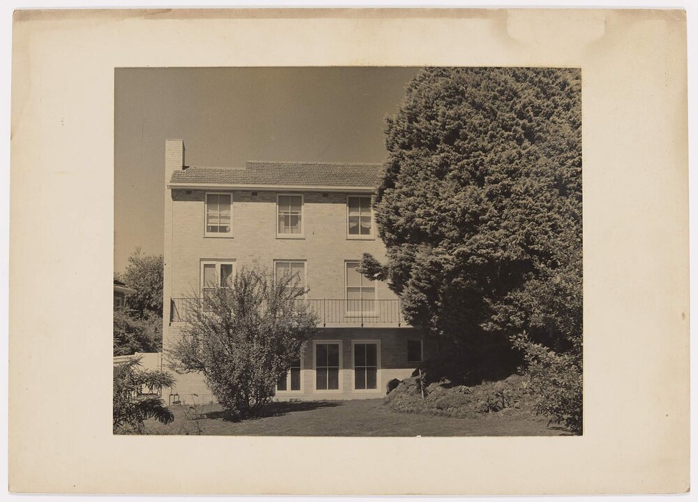 Residence for Macmillan &amp; Morell