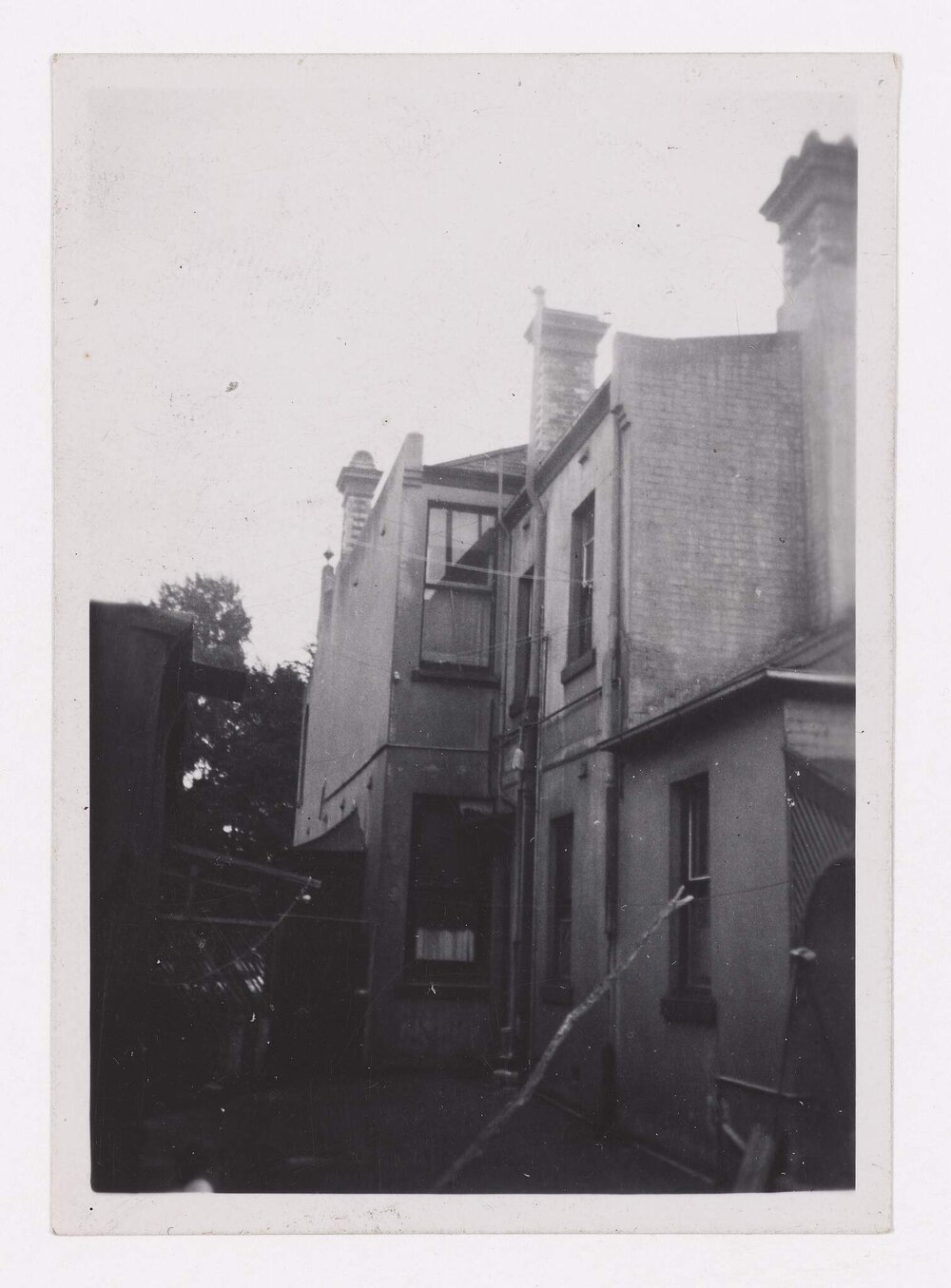 Residence for Holdsworth