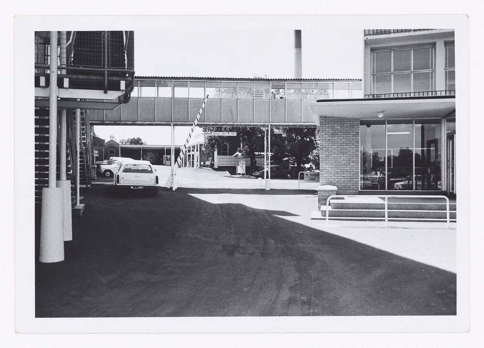Bendigo Base Hospital - Staff Amenities Block