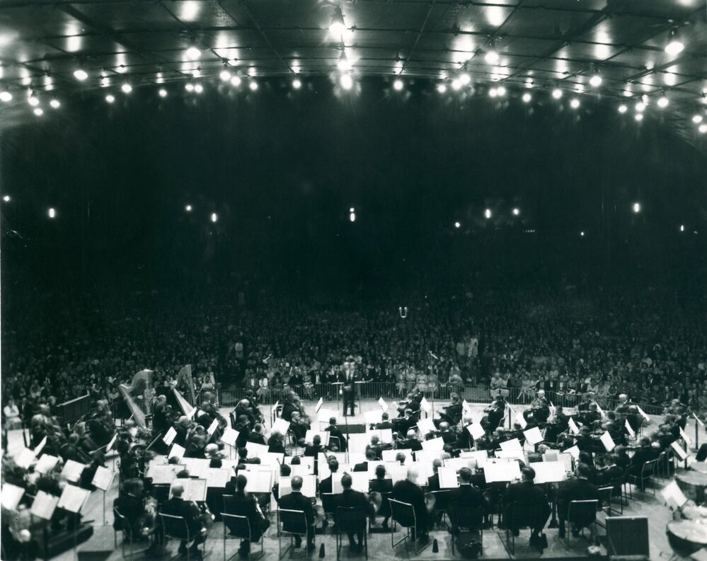 [Sidney Myer Music Bowl]