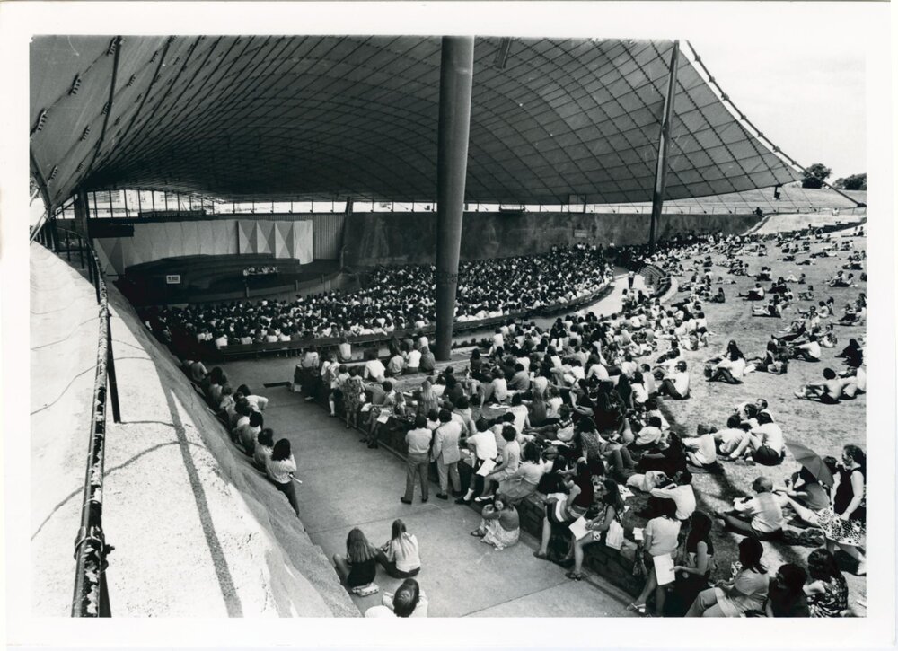 [Sidney Myer Music Bowl]
