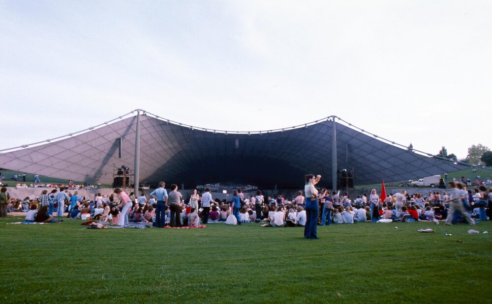 [Sidney Myer Music Bowl]