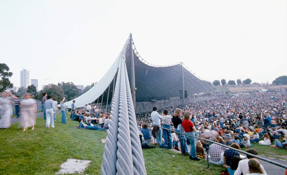 [Sidney Myer Music Bowl]