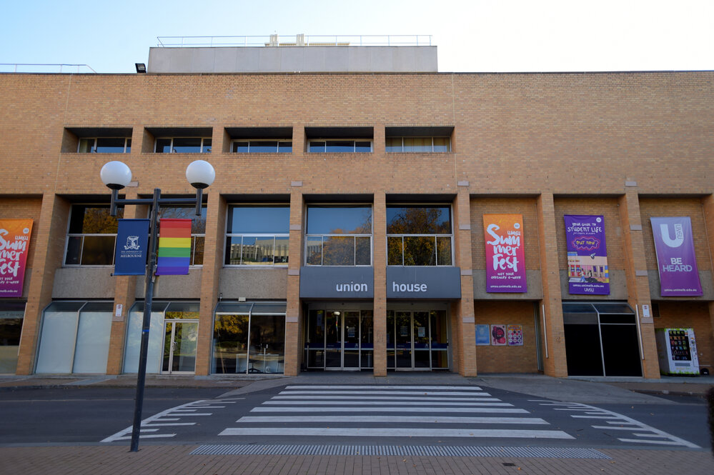 Parkville during COVID lockdown - Eastern entrance to Union House Building