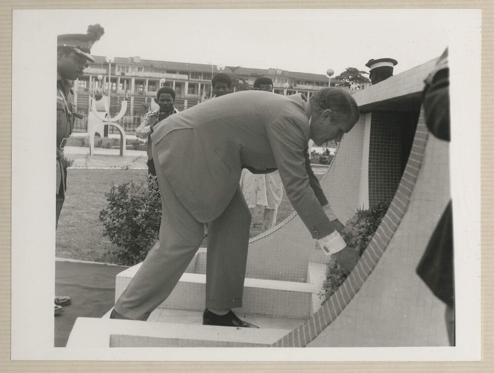 [Malcolm Fraser's Prime Ministerial visit to Nigeria]