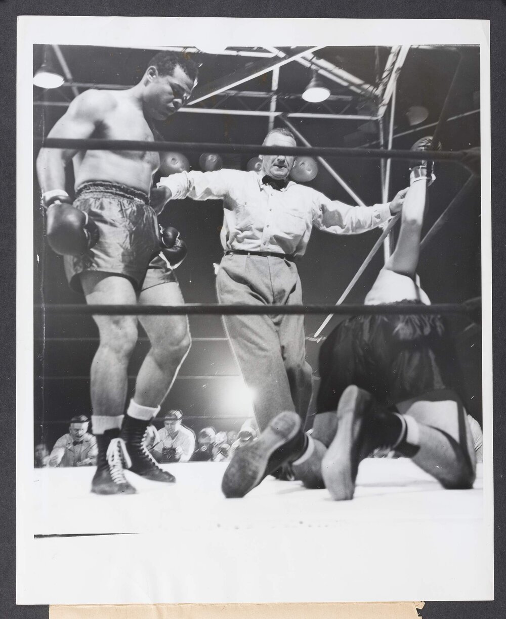 [Photographs of Joe Louis versus Tami Mauriello]