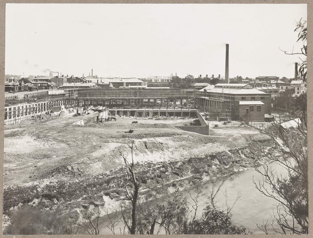 [Yarra River in front of Yarra Falls Spinning Co Pty Ltd Factory]