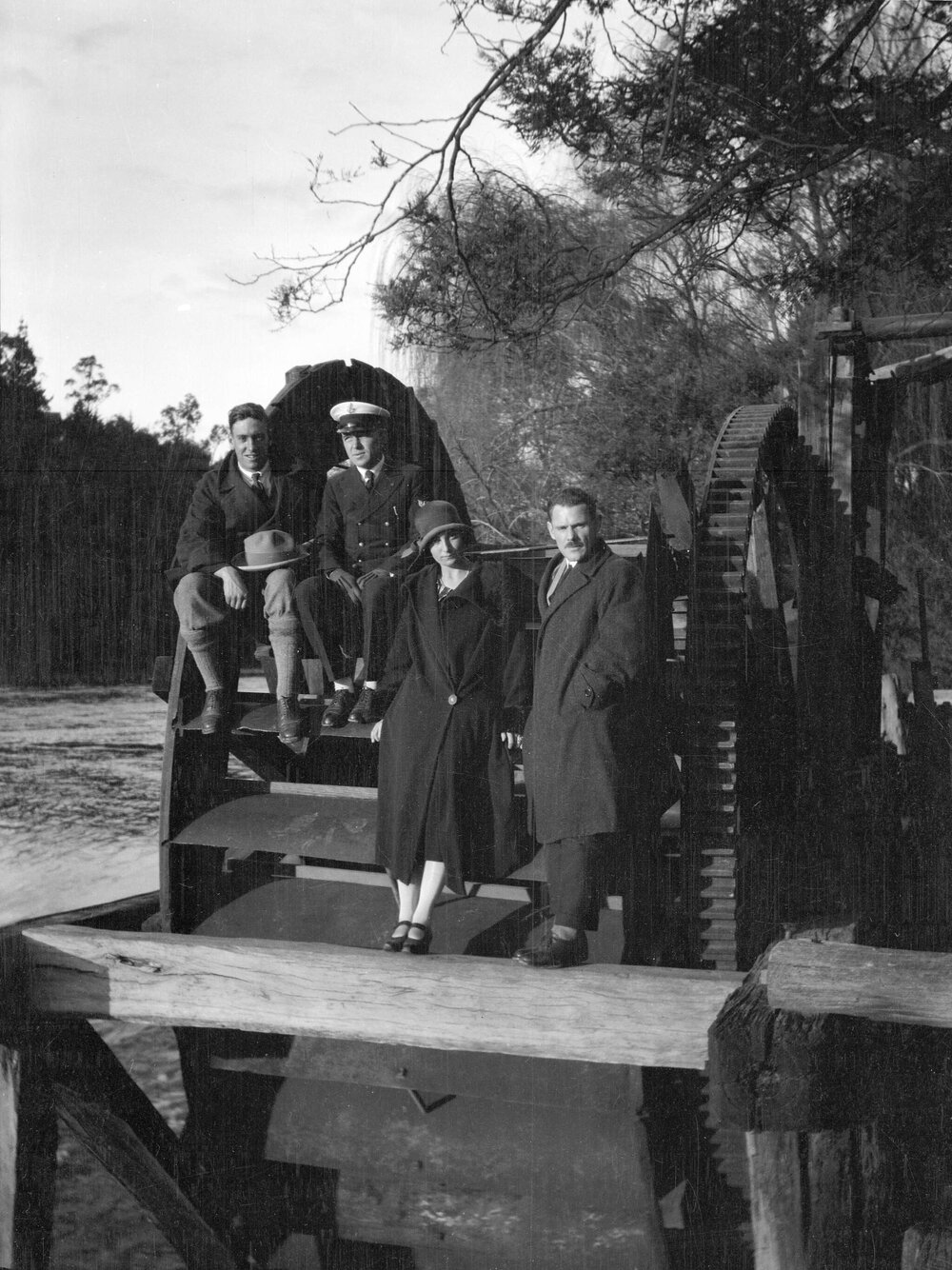 A group of people alongside the Yarra River at Warrandyte, Victoria