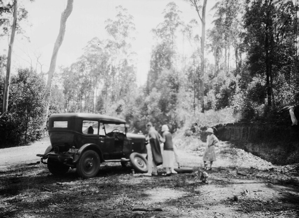 Blow-out on the road to Southport near Canungra, Queensland, December 1925 (Ron, Pen, Rita)
