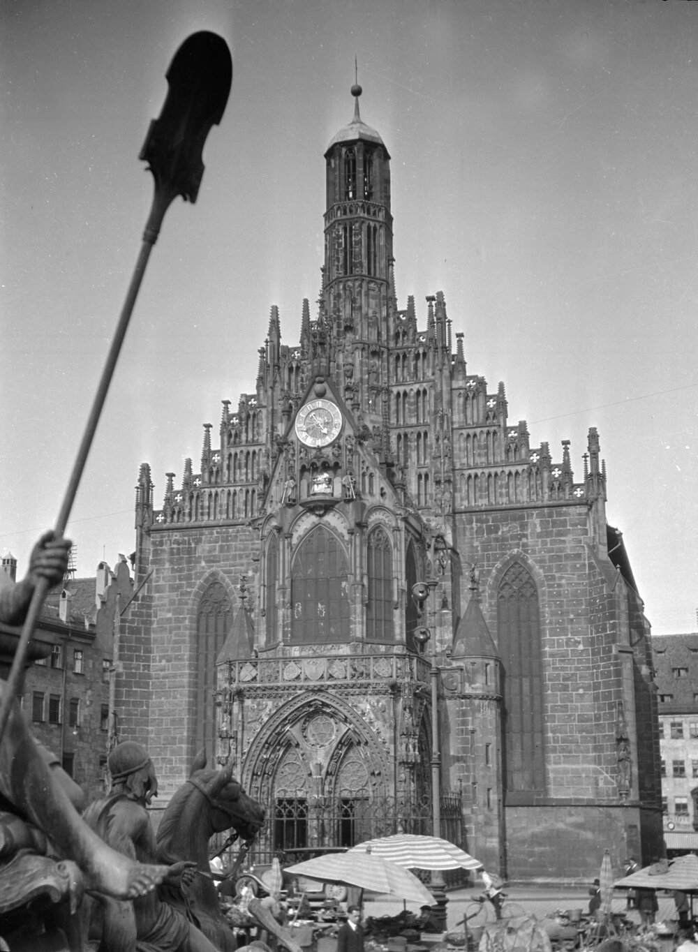 The Church of Our Lady - with statuary in the foreground, in Nuremberg, Bavaria, Germany