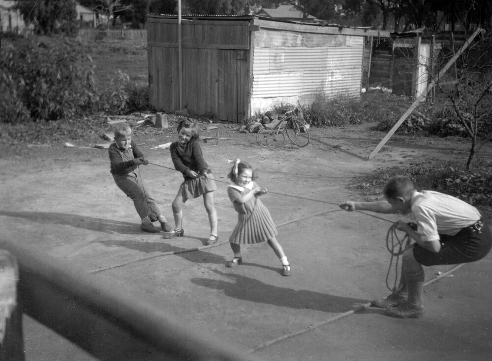 Tug of war Rochester [Northern Victoria] May 1931 Jim Gerrard &amp; Heather Bell, Joan &amp; George