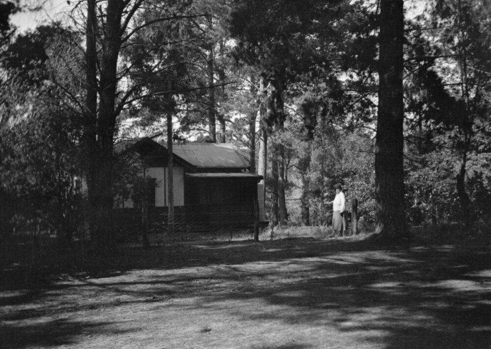 Peppin's weekend cottage Mt Martha Sept 1932 (Mother)