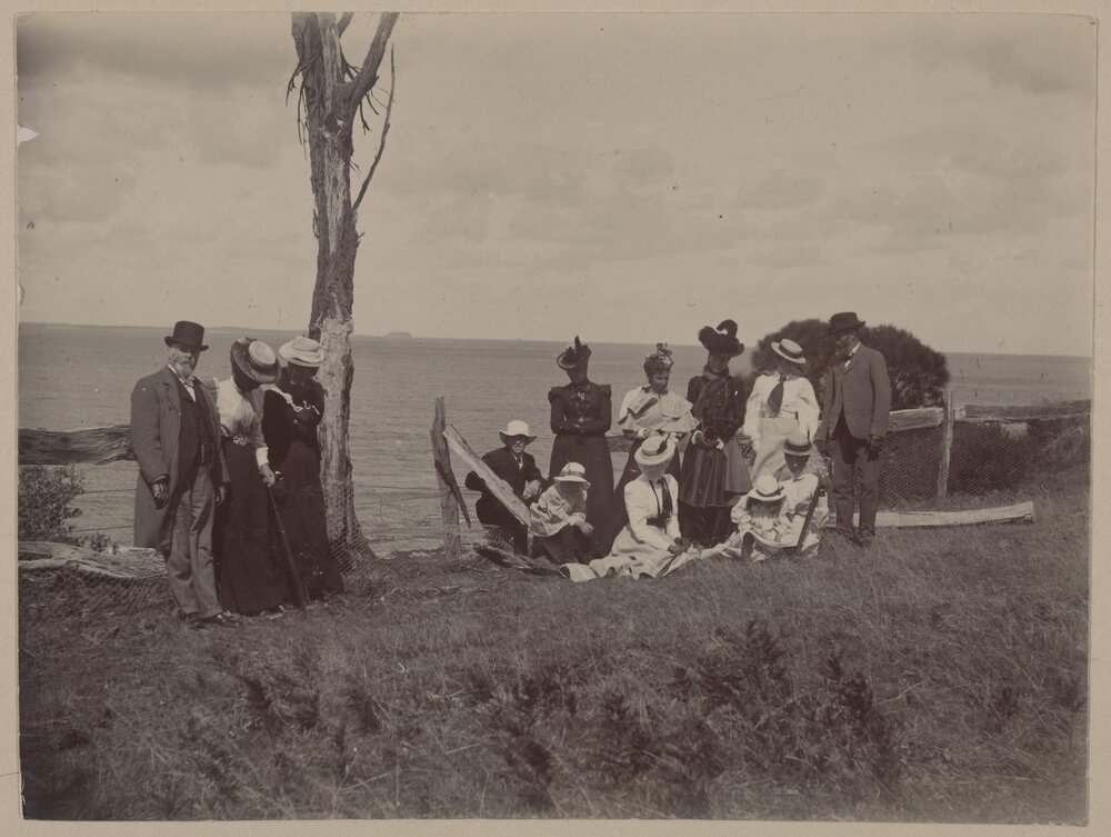 Fence shot away - Palmer's Hill, Coolart