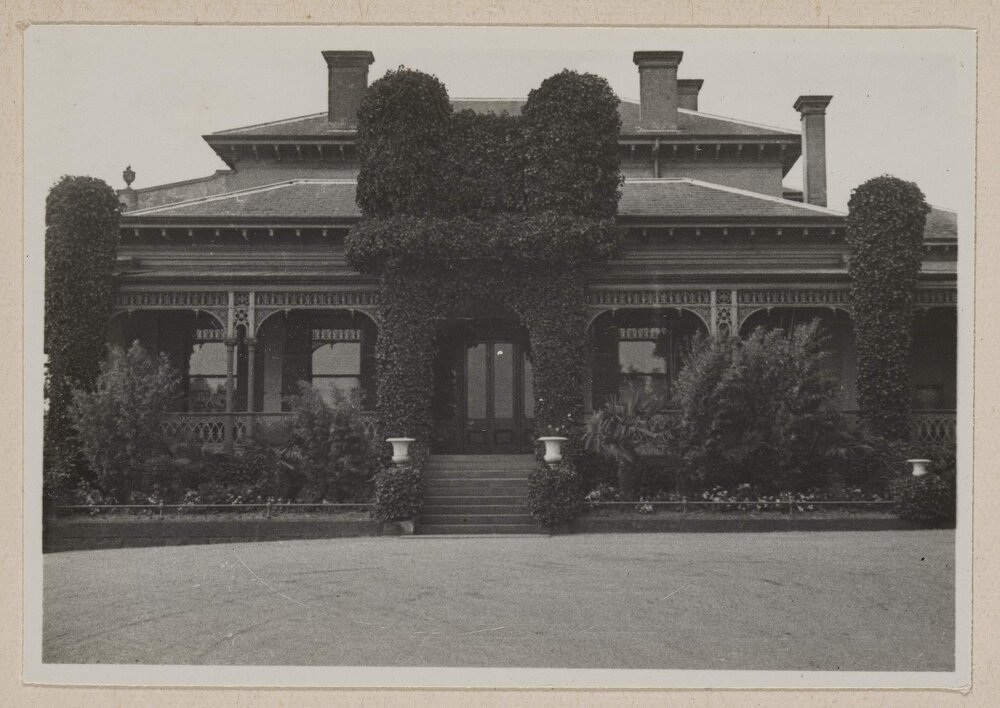 [External view of] Montalto