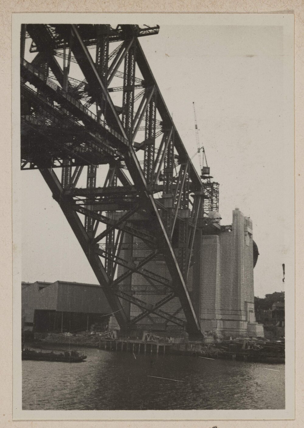5a.m. Sydney [Harbour Bridge under construction]