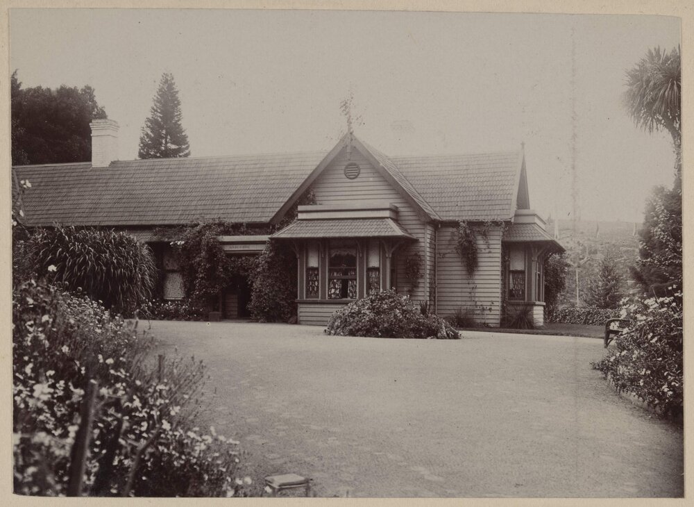 Hascombe' Macedon, Victoria