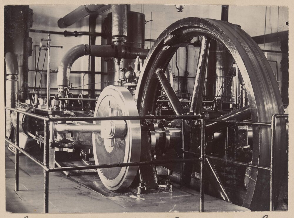 Engine showing cylinder, crank and fly-wheel