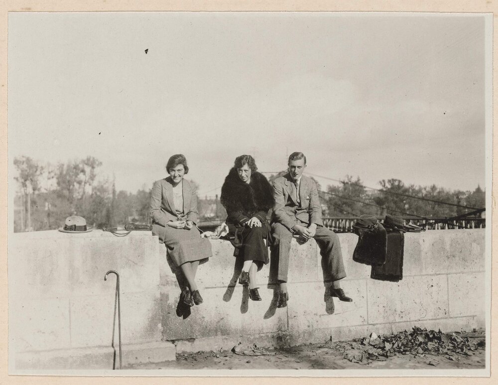 [Mabel Grimwade and others on the banks of the Loire River, Tours, France]