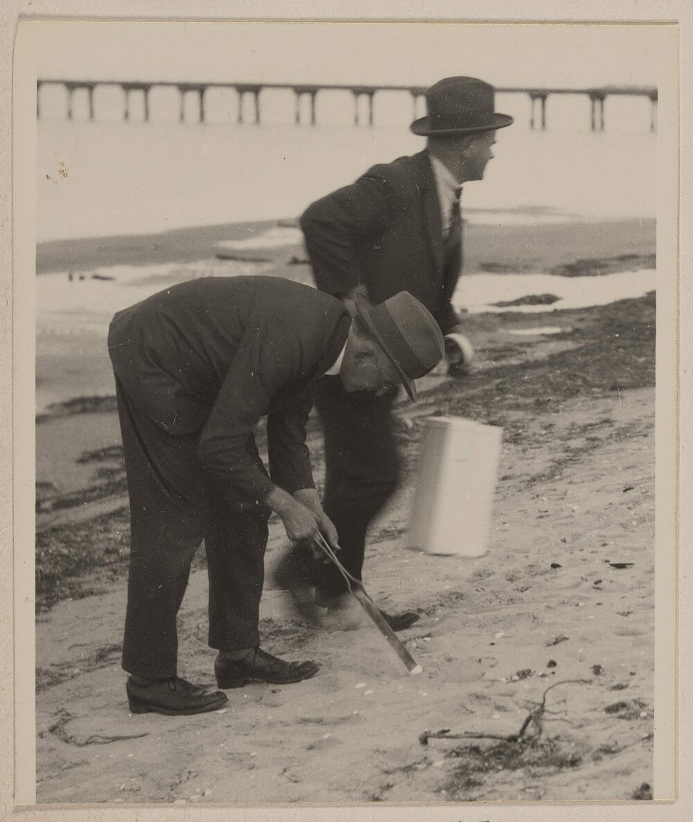 Liquid oxygen explosions at Truganina, Victoria