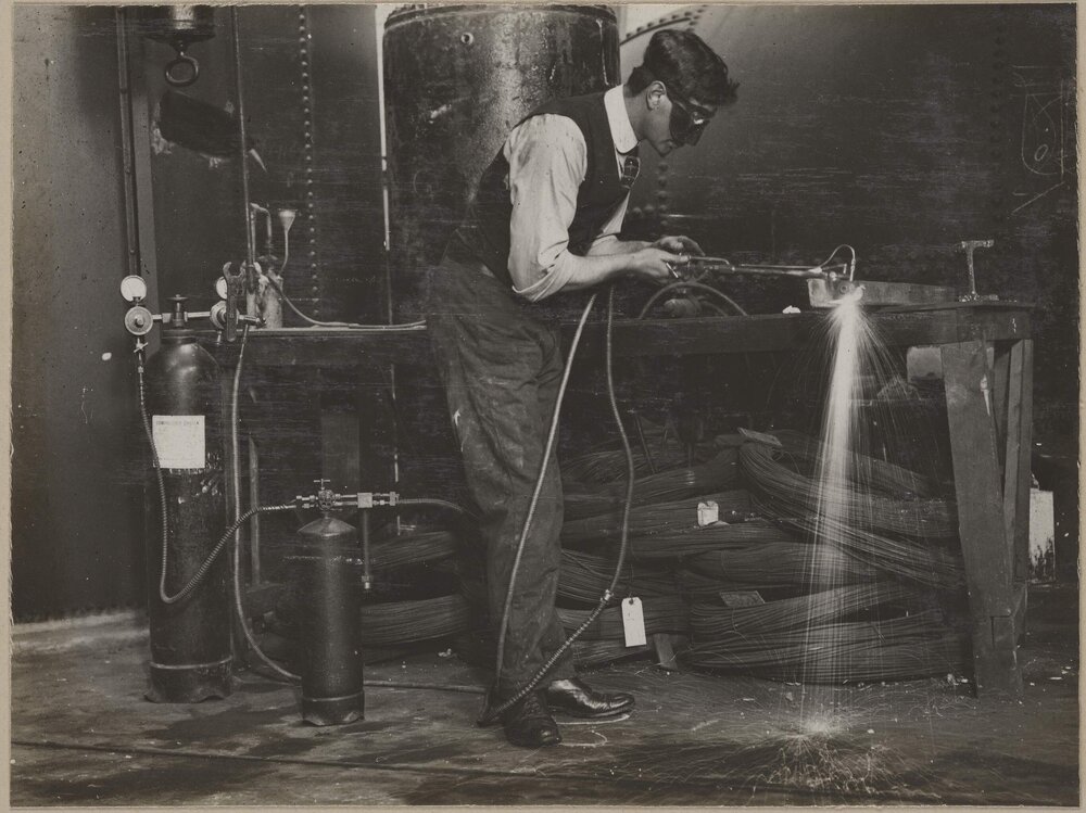 Oxy benzol cutting July 1913