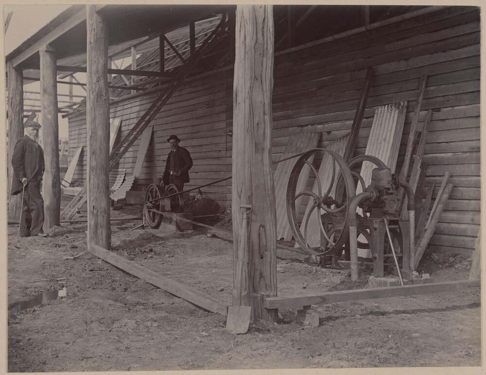 Engine and pump - Coolart