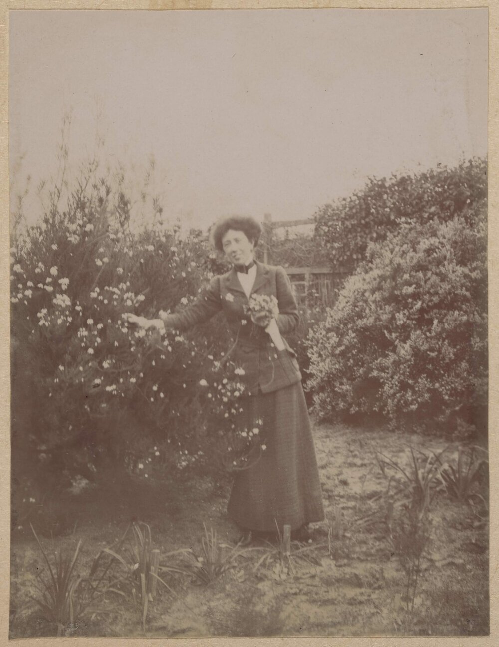 [Woman in the garden at Montalto, Orrong Road, Toorak]