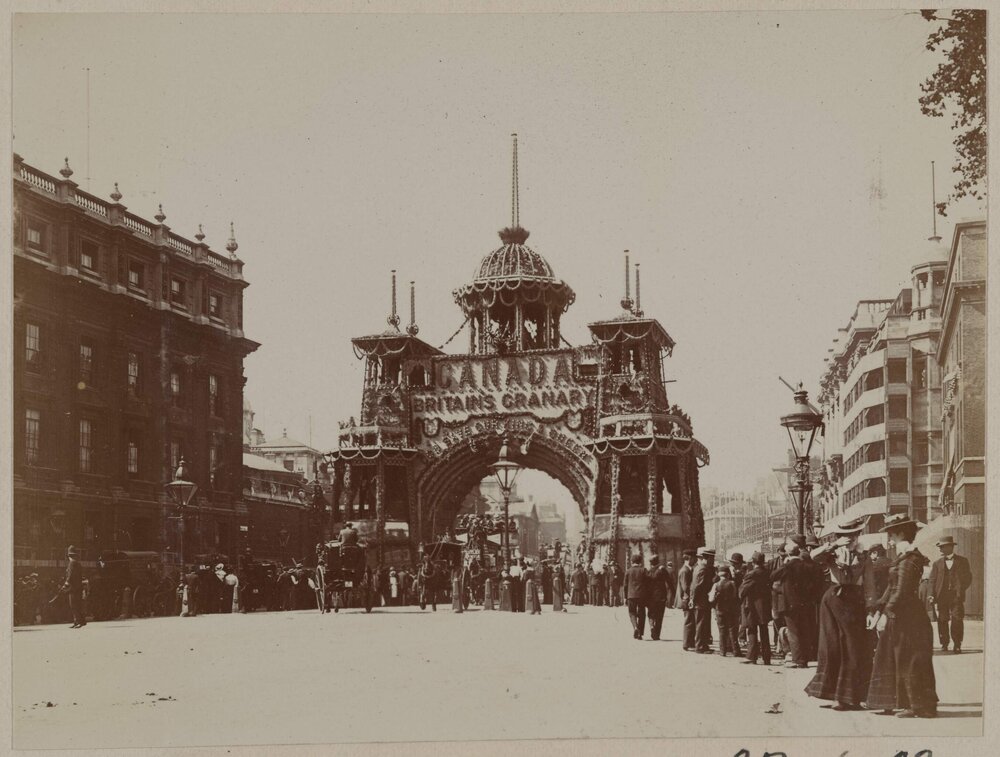 The Canadian Coronation Arch, Whitehall