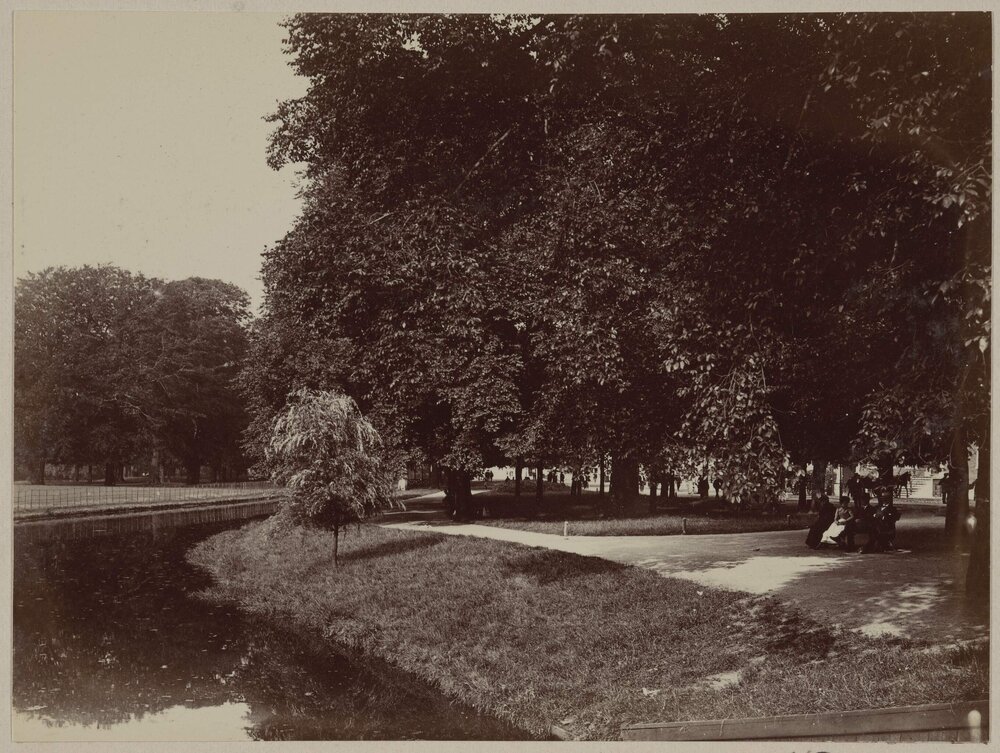 Park off Hotel de Bellevue, La Hague