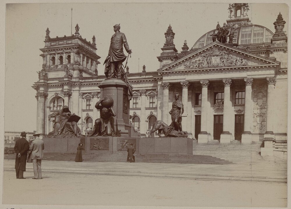 Statue of Bismarck in front of Reichstag - Berlin