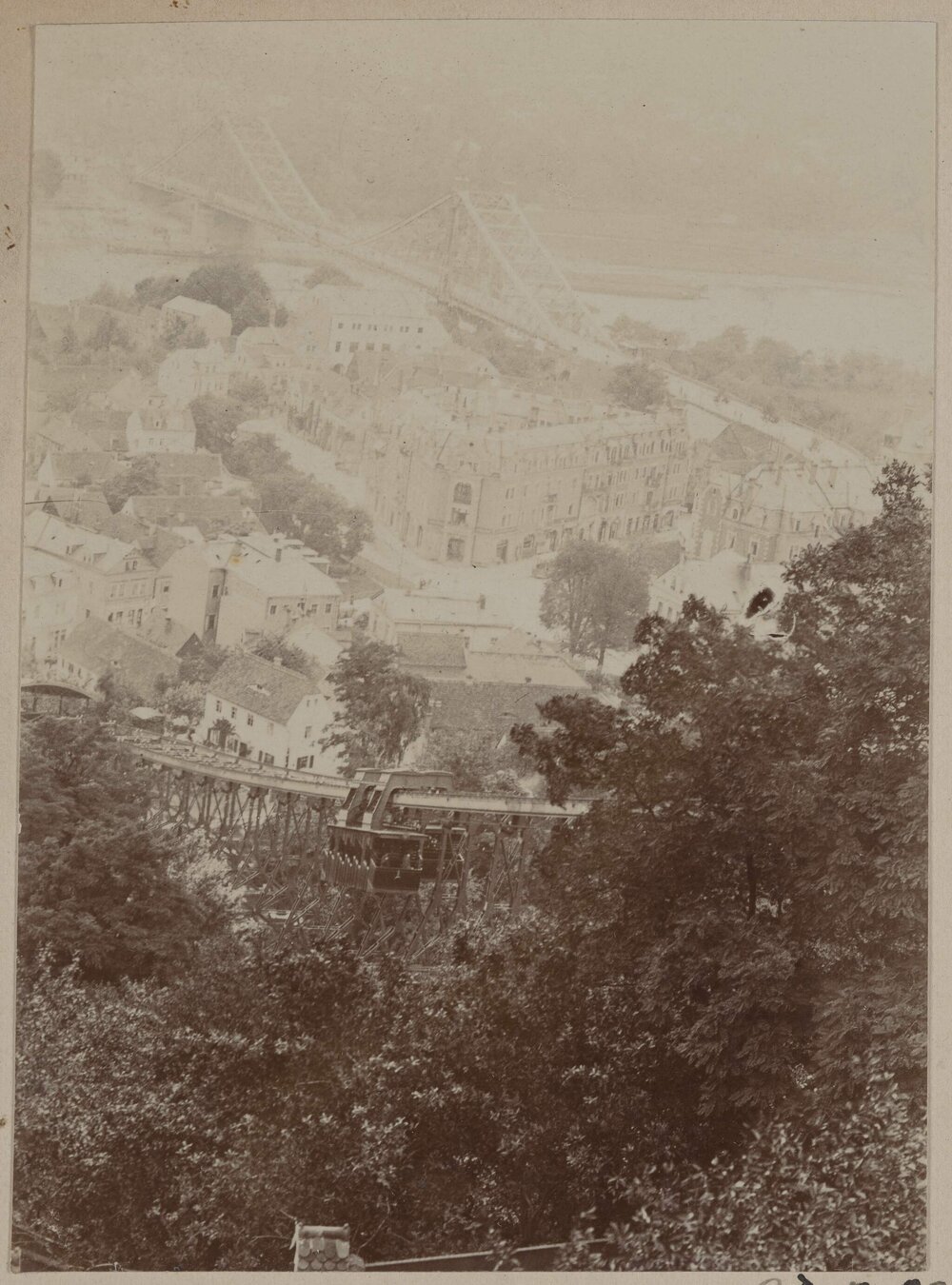 Cars passing on the monorail, Loschwitz