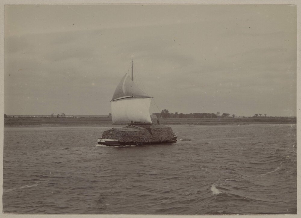 [Pin flat barge on St Lawrence]