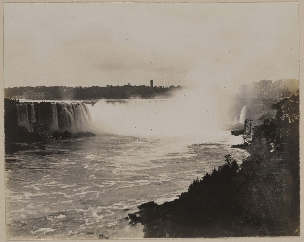 Horseshoe Falls from Canada