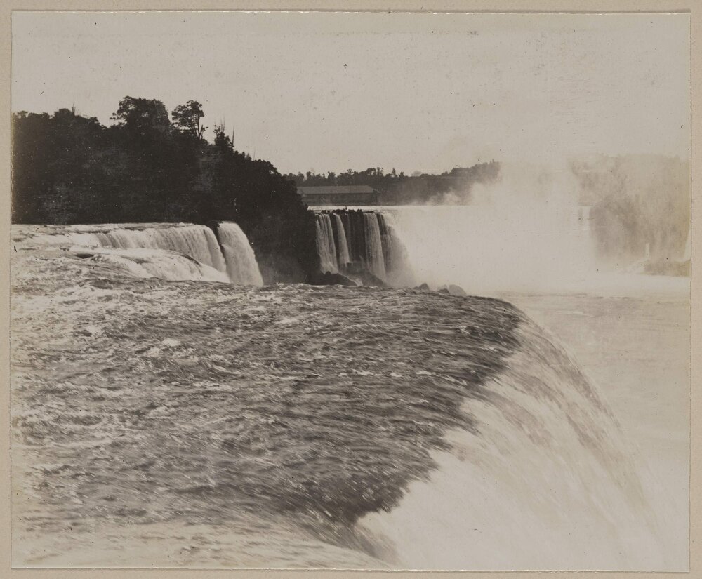 [Niagara Falls]