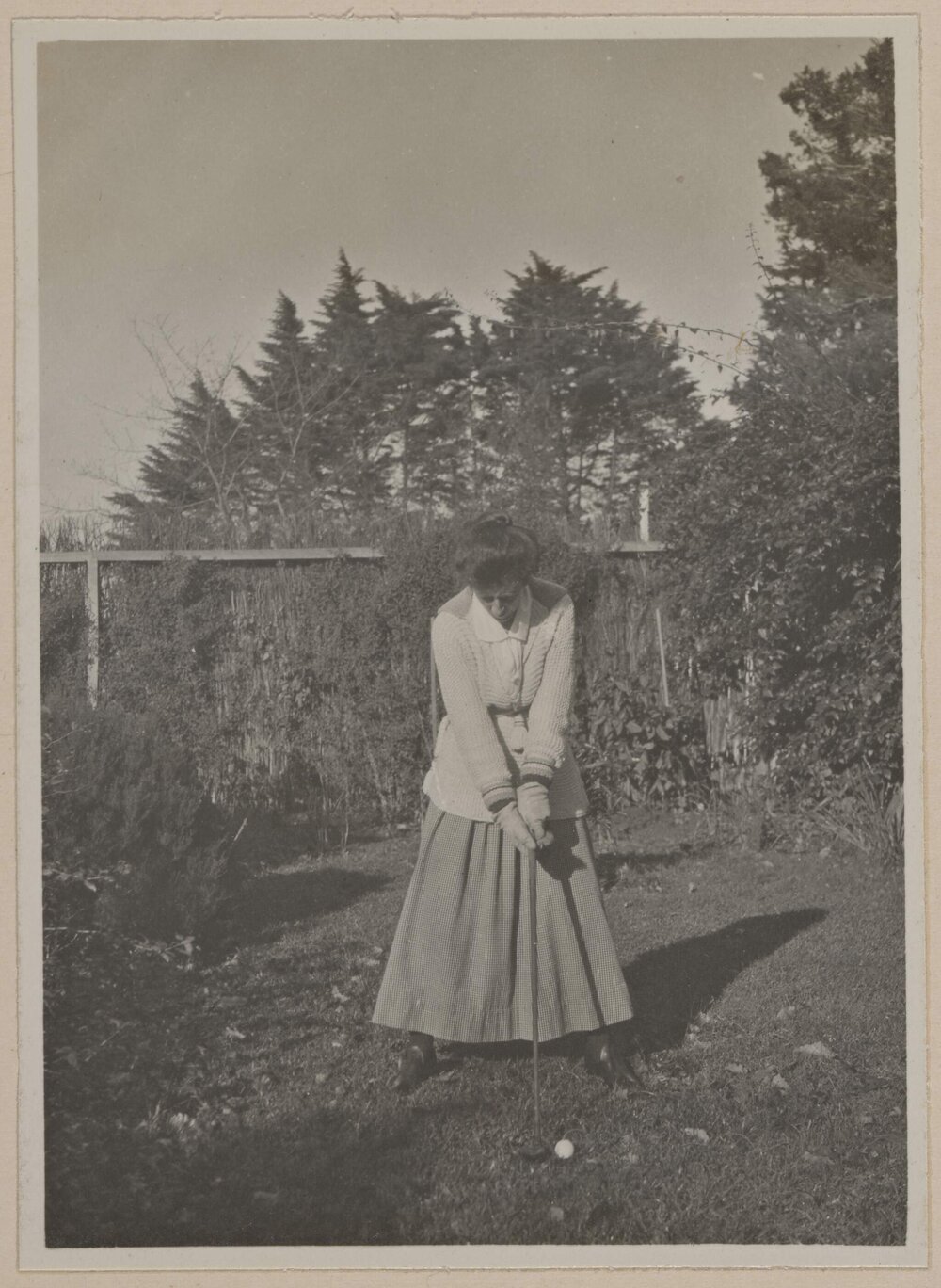 [Mabel Grimwade playing golf at] Meigunyah