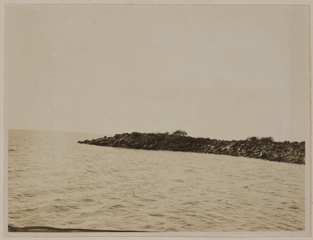 [Lake Corangamite, Victoria]