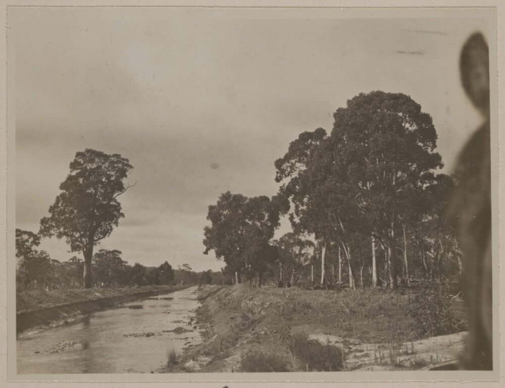 Canal from River to Pipeline