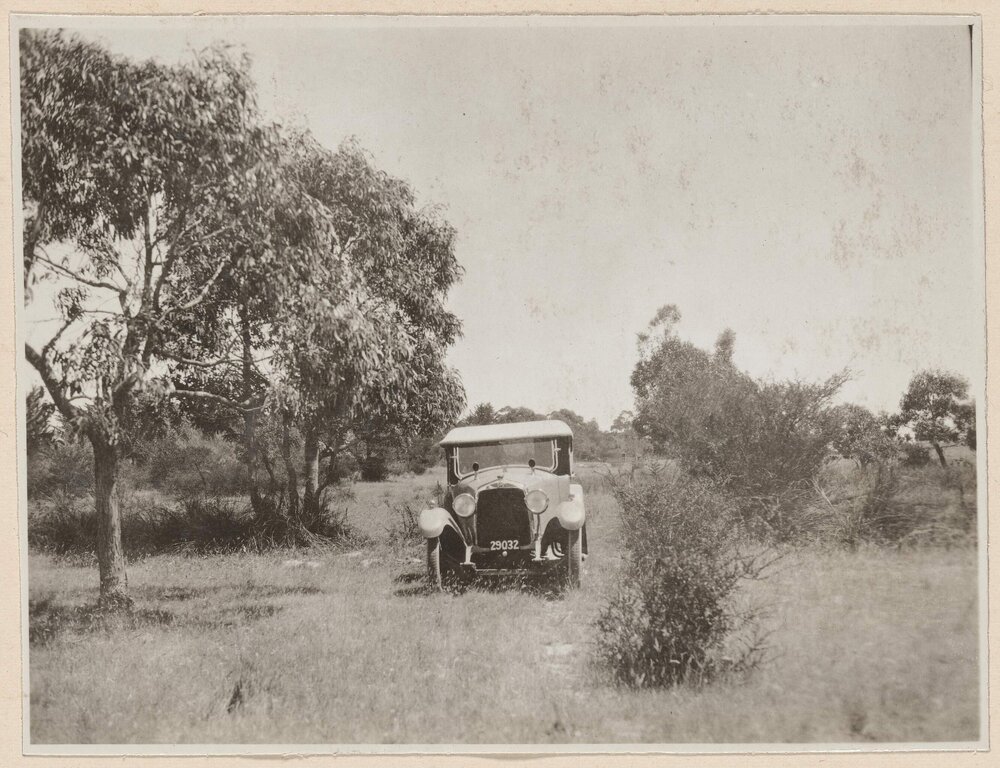 [Motor car at Westerfield]