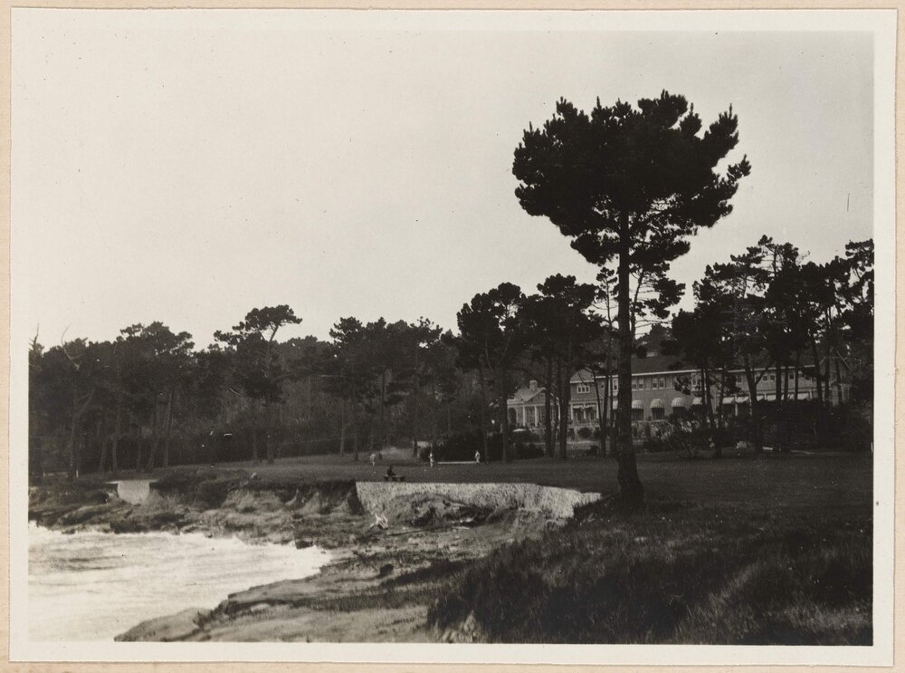 Pebble Beach 18th fairway and hotel [California]